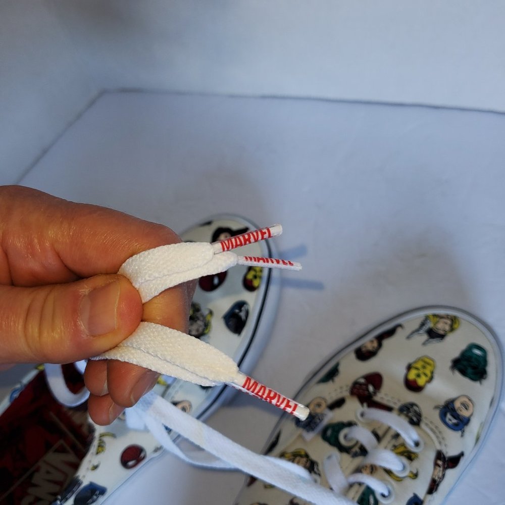 Vans Marvel Womans 7 - Mens 6 - Picture 6 of 14